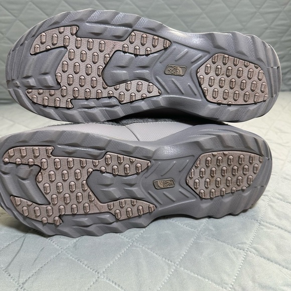 The North Face women Light Gray Insulated Boots size 9 - Picture 5 of 8